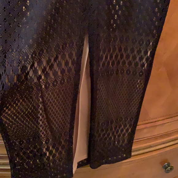 Joseph Ribkoff   long lace dress perfect for the Holidays or special occasions - Picture 6 of 6